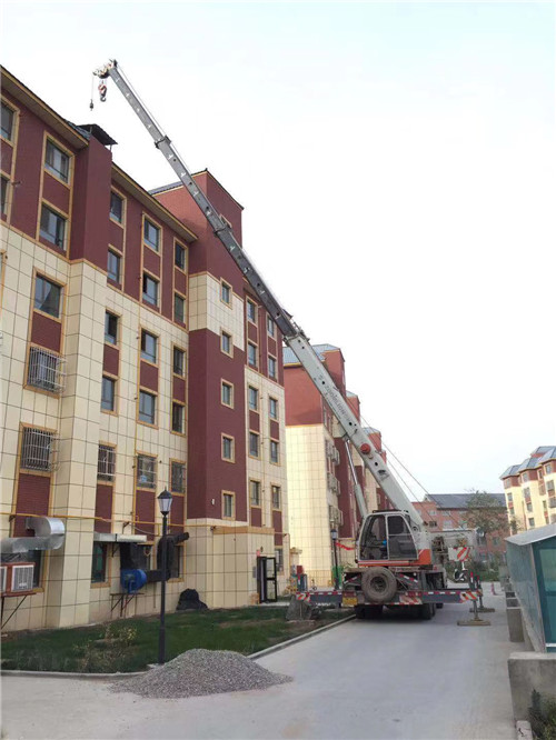 琼结县跨街广告牌的高空安装注意事项
