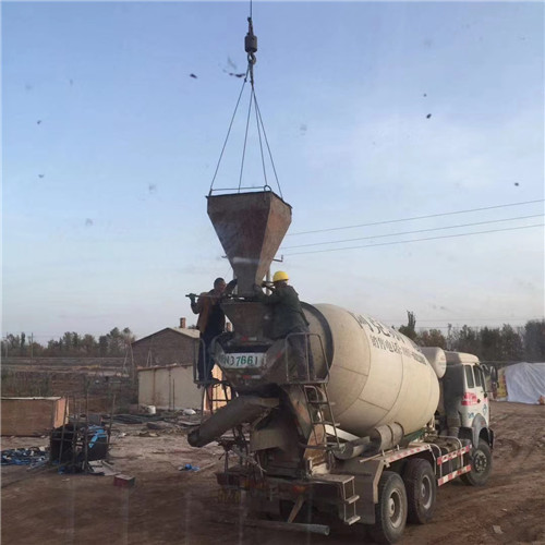 琼结县“精准瞄准”—— 吊车的 “定位导航” 技术